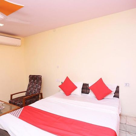 Oyo 37533 Hotel Ashirwad Jabalpur Eksteriør billede
