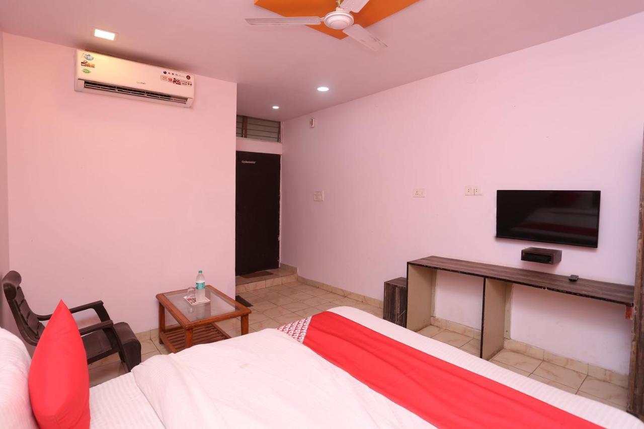 Oyo 37533 Hotel Ashirwad Jabalpur Eksteriør billede