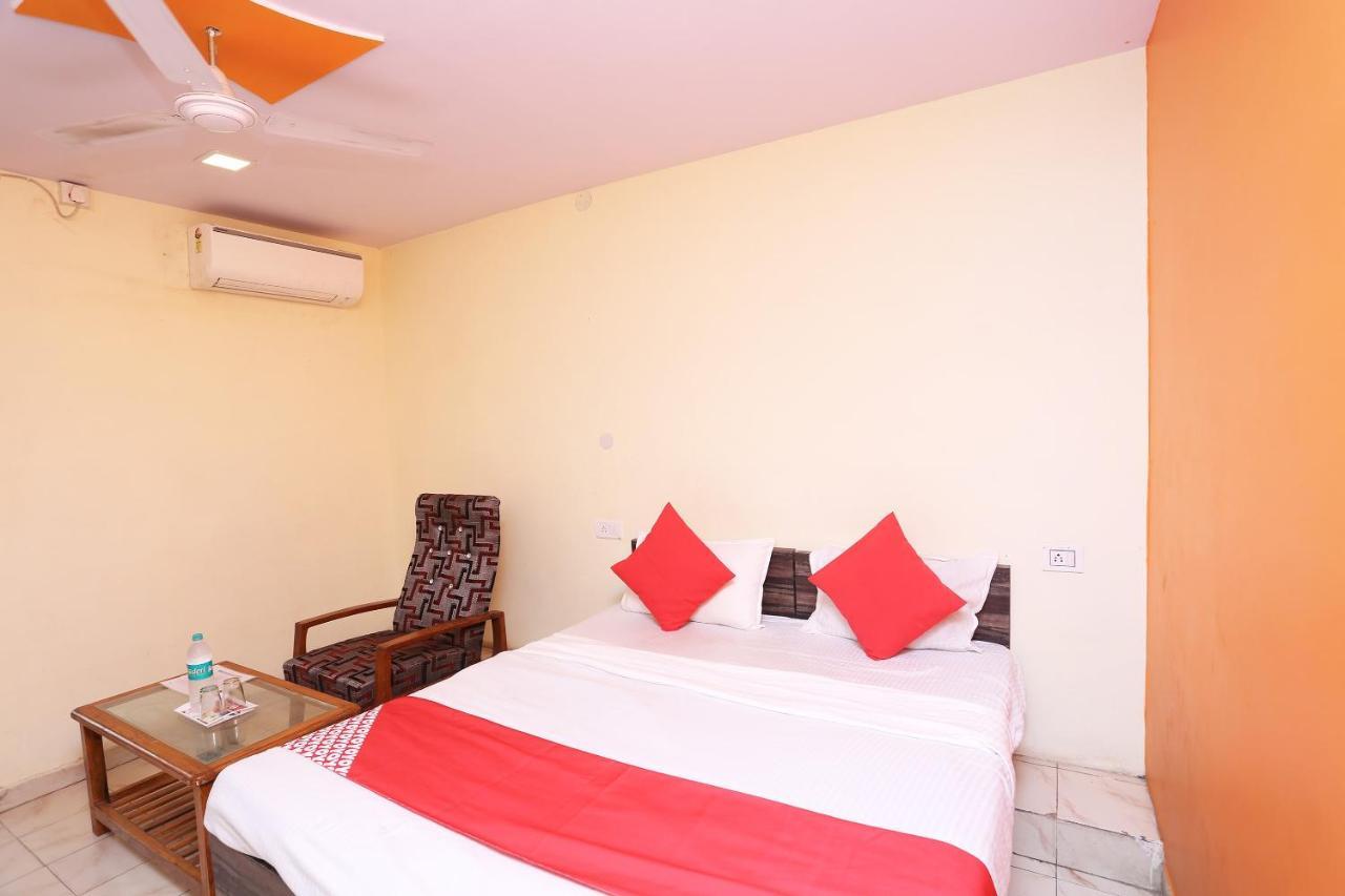 Oyo 37533 Hotel Ashirwad Jabalpur Eksteriør billede