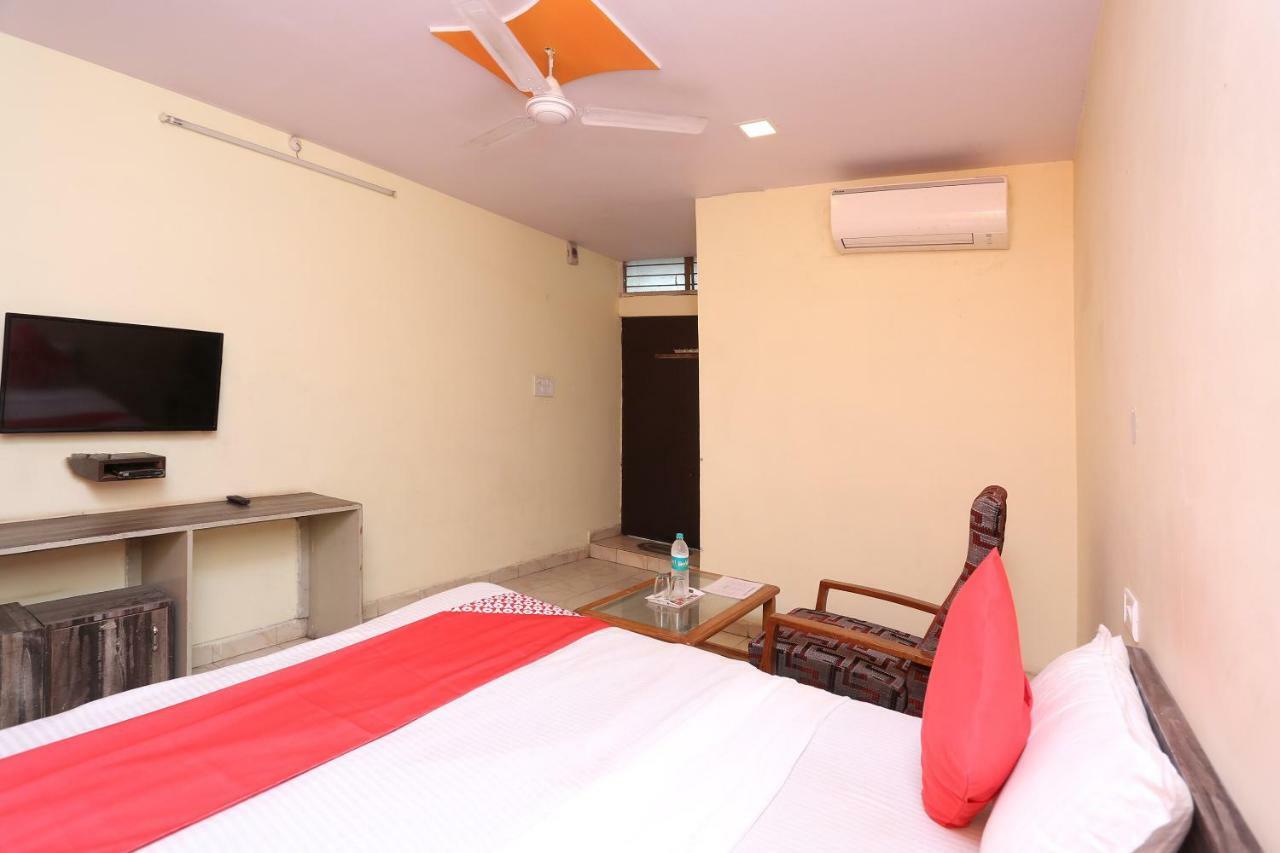 Oyo 37533 Hotel Ashirwad Jabalpur Eksteriør billede