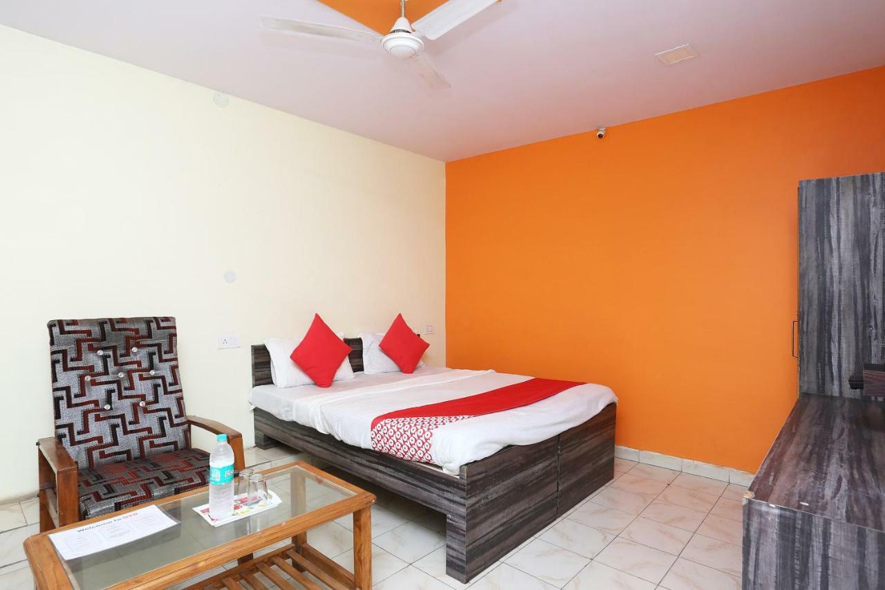 Oyo 37533 Hotel Ashirwad Jabalpur Eksteriør billede